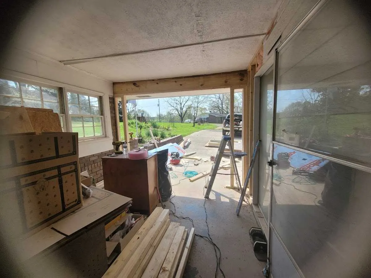 Air movers and dehumidifier for Water Mitigation Services in Stanton